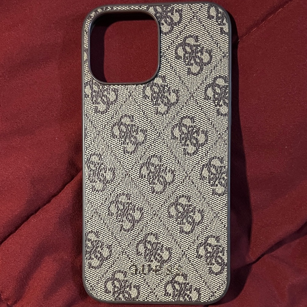 Guess Monogrammed Black and Gray Phone Case